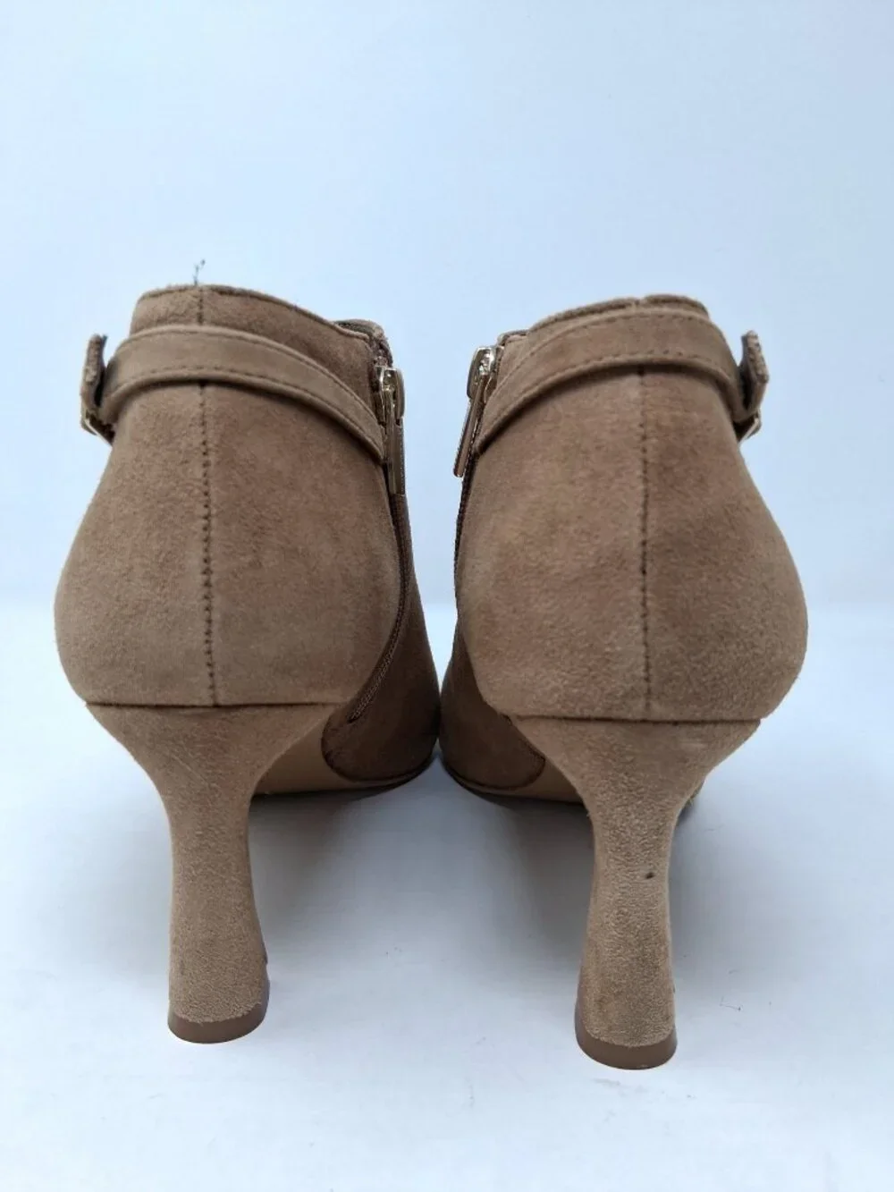Vince Camuto Keeshey Suede Pointed Toe Heeled Ankle Booties 9.5M